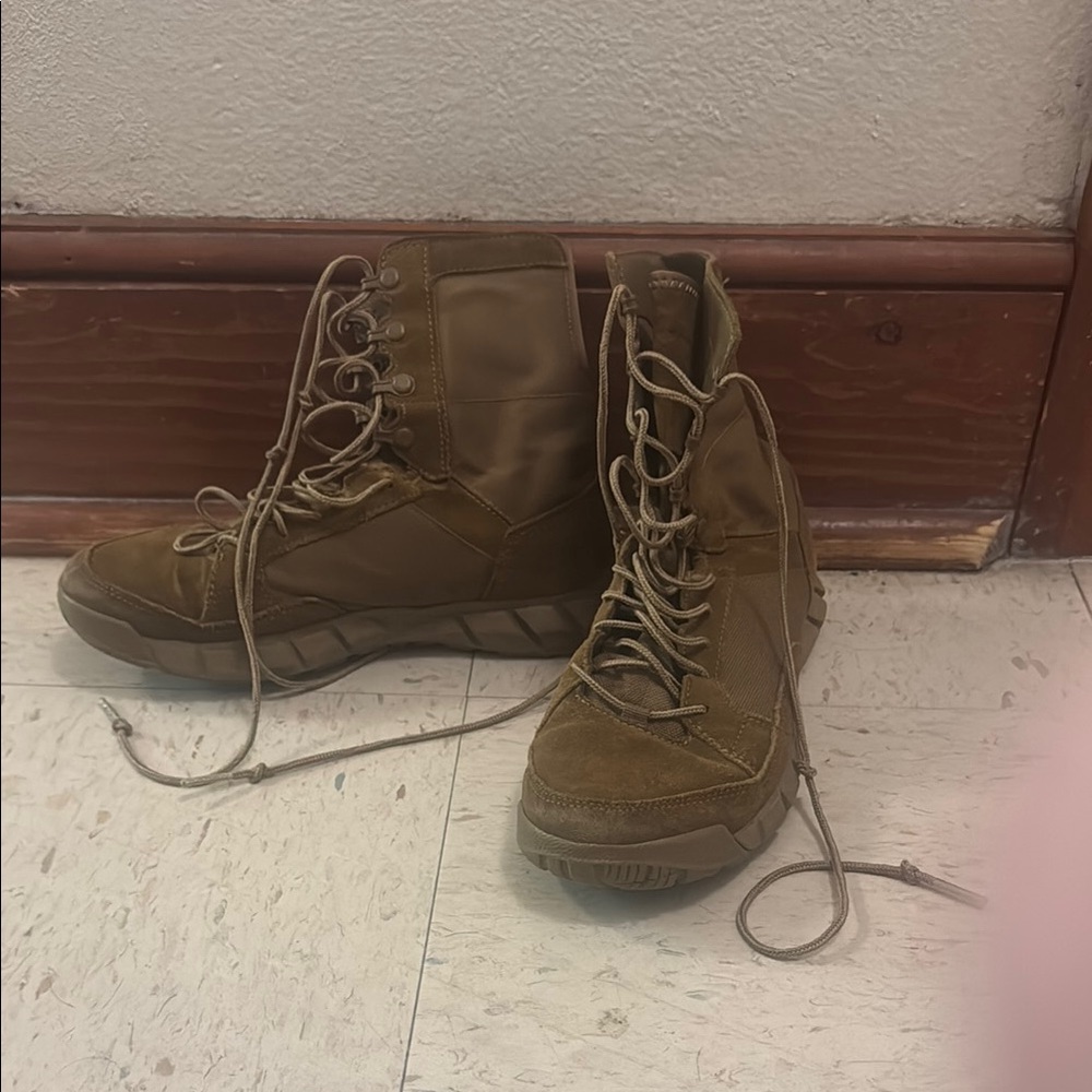 Oakley Coyote Boots